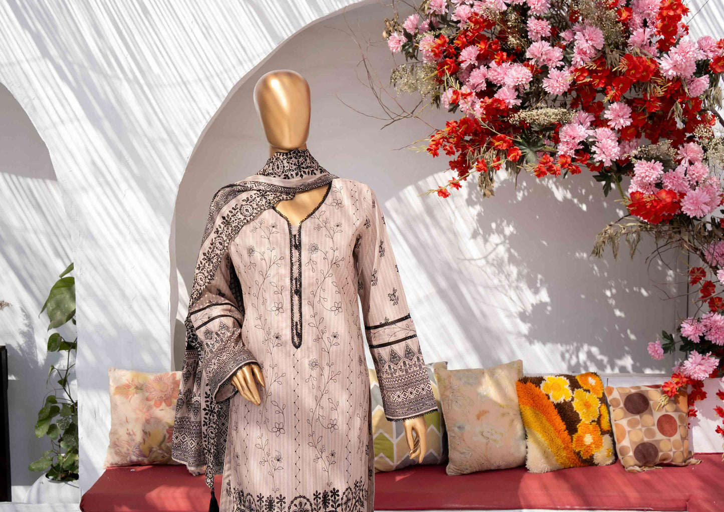 Mehak Premium Embroidered 3-Piece – [MKE-E-250145]